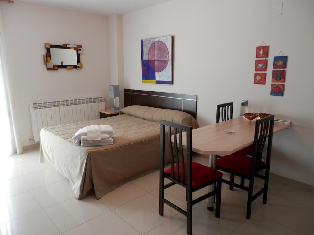 Apartamentos Monte Hernanz Riaza Habitación foto