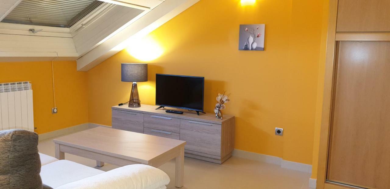 Apartamentos Monte Hernanz Riaza Habitación foto